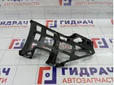 Кронштейн бампера передний правый Skoda Superb (3T) 3T0807056