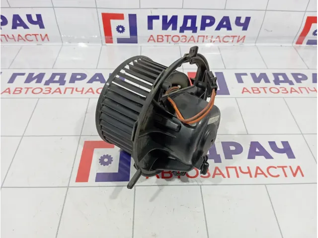 Моторчик отопителя Skoda Superb (3T) 3C1820015T