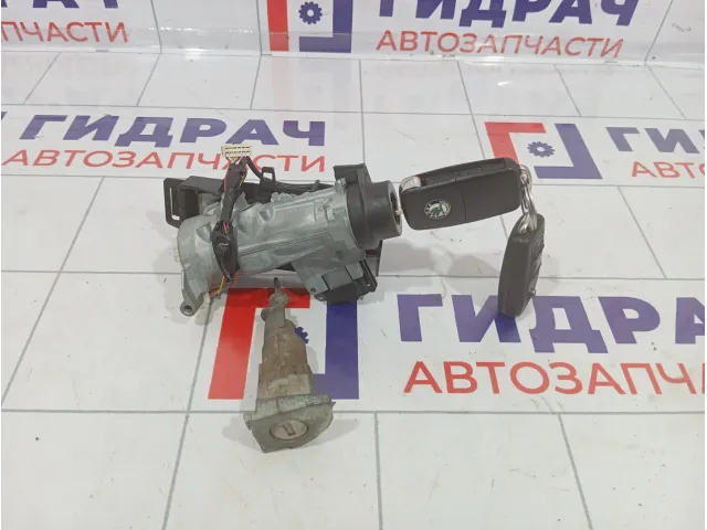 Замок зажигания Skoda Superb (3T) 1K0905851B