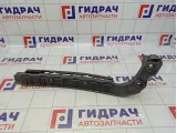 Кронштейн заднего бампера левый Skoda Superb (3T) 3T9807863