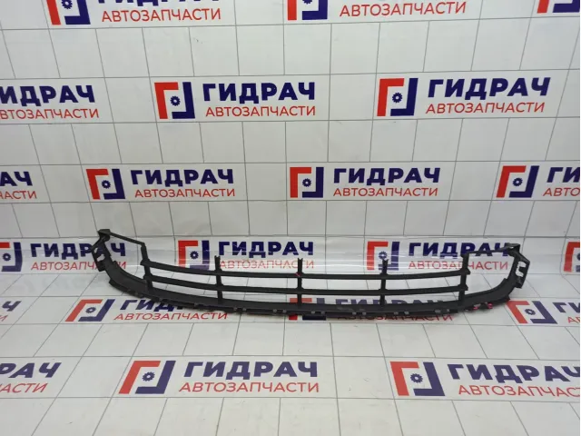 Решетка в бампер центральная Skoda Superb (3T) 3T08536779B9