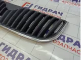 Решетка радиатора Skoda Superb (3T) 3T0853668A