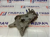 Кронштейн генератора Skoda Superb (3T) 06J903143AH