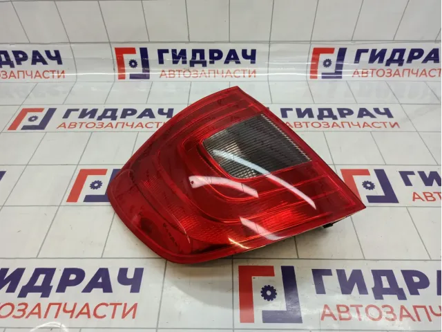 Фонарь задний левый Skoda Superb (3T) 3T9945111