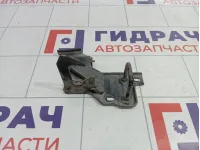 Крючок капота Skoda Yeti (5L) 5L0823480A