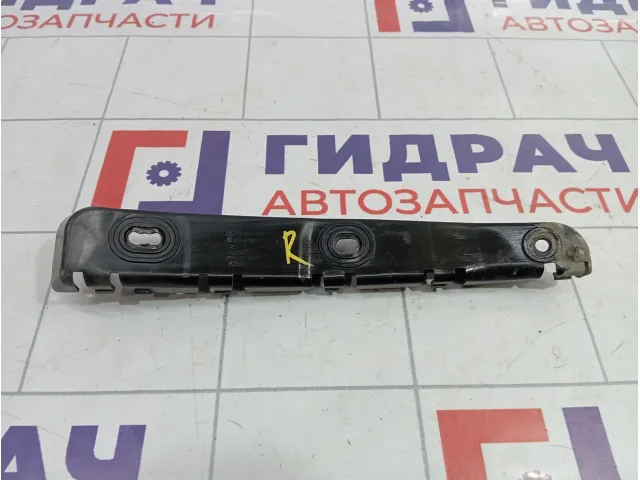 Направляющая заднего бампера правая Skoda Yeti (5L) 5L6807394