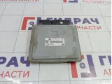 Блок управления двигателем Skoda Yeti (5L) 03F906070JJ