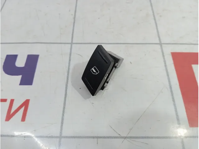 Кнопка стеклоподъемника правая Skoda Yeti (5L) 1Z0959856
