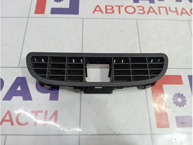 Дефлектор воздушный на торпедо Skoda Yeti (5L) 5L08196321QB