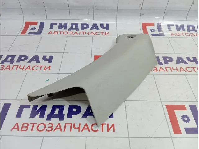 Обшивка стойки задней правой верхняя Skoda Yeti (5L) 5L6867288