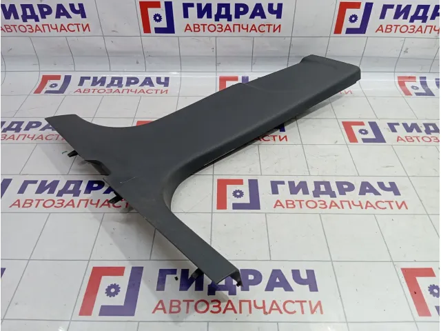 Обшивка стойки средней правой нижняя Skoda Yeti (5L) 5L08672829B9