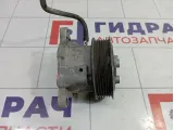 Насос водяной (помпа) Skoda Yeti (5L) 03F121004E