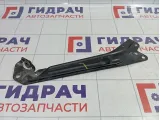 Кронштейн передней панели левый Skoda Yeti (5L) 5L0805931