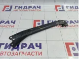 Кронштейн передней панели левый Skoda Yeti (5L) 5L0805931