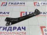 Кронштейн передней панели левый Skoda Yeti (5L) 5L0805931