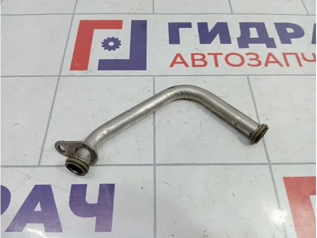 Трубка турбокомпрессора (турбины) Skoda Yeti (5L) 03F145735E