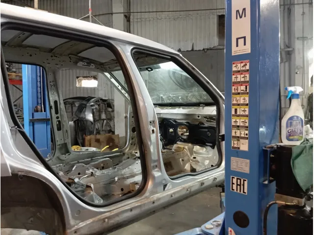 Порог со стойкой правый Skoda Yeti (5L)