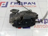 Замок двери задней левой Skoda Yeti (5L) 5K4839015F