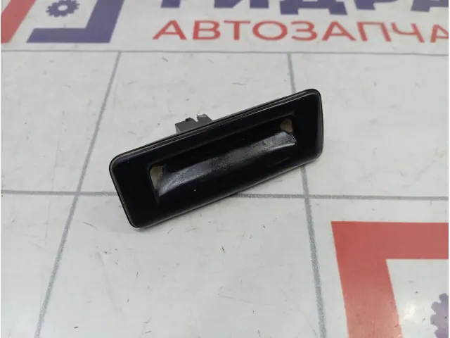 Кнопка открывания багажника Skoda Yeti (5L)