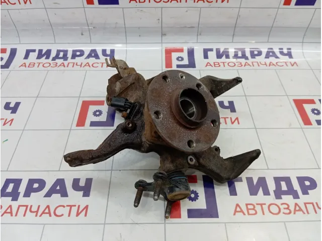 Кулак поворотный передний правый Skoda Yeti (5L) 1K0407256T