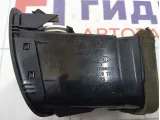 Дефлектор воздушный левый Skoda Yeti (5L) 5L0819701TDZ