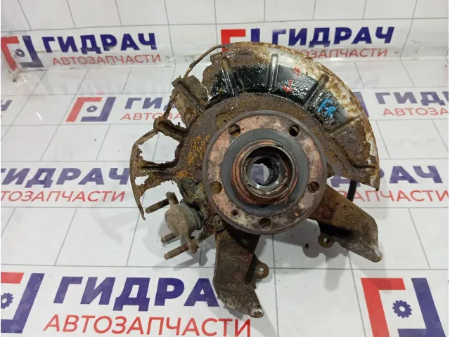Кулак поворотный передний правый Skoda Yeti 1K0407256T