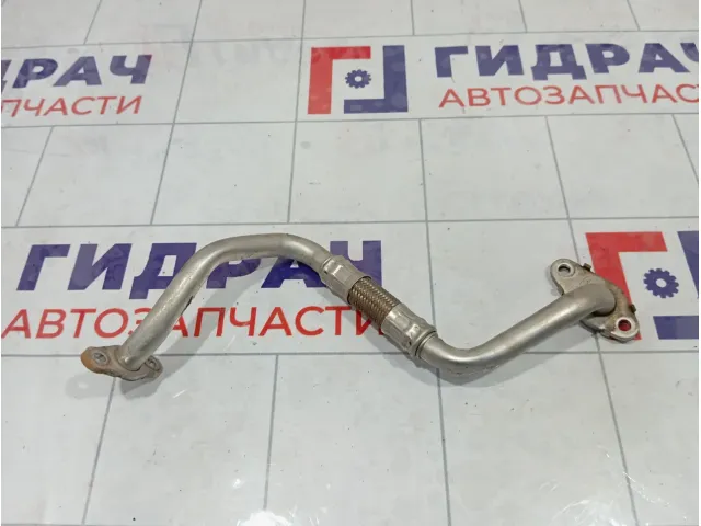 Трубка турбокомпрессора Skoda Yeti 03C145735F