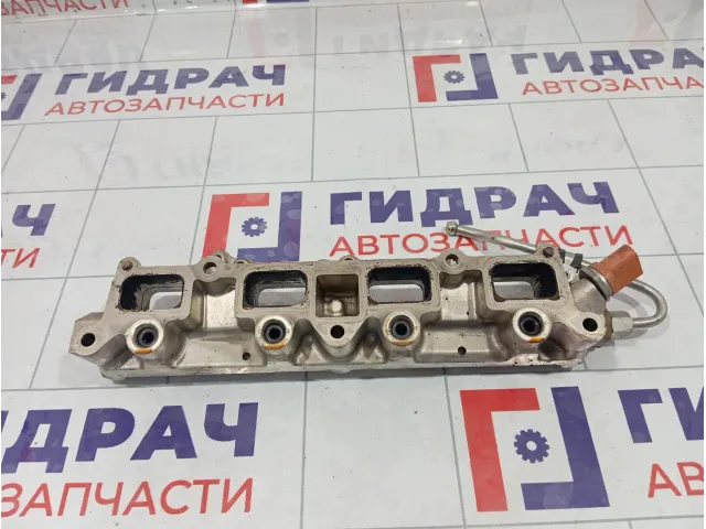 Коллектор впускной Skoda Yeti 03C133202AQ