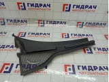 Решетка под лобовое стекло (Жабо) правая Skoda Yeti 5L08194169B9