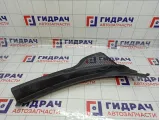 Решетка под лобовое стекло (Жабо) правая Skoda Yeti 5L08194169B9