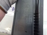 Решетка под лобовое стекло (Жабо) правая Skoda Yeti 5L08194169B9