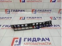 Направляющая бампера заднего левая Skoda Yeti 5L6807863