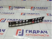 Направляющая бампера заднего правая Skoda Yeti 5L6807864