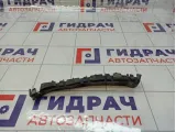 Направляющая бампера заднего правая Skoda Yeti 5L6807394