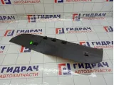 Накладка консоли левая Skoda Yeti 5L18630459B9