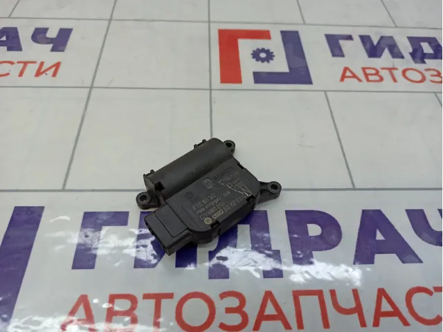 Моторчик заслонки отопителя (печки) Skoda Yeti 3C0907511Q