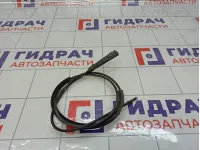 Трос открывания капота Skoda Yeti 5L0823535
