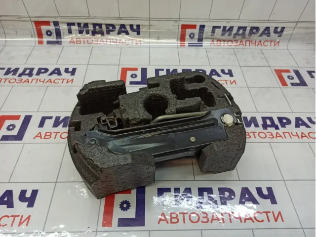 Домкрат Skoda Yeti 5L0012115D
