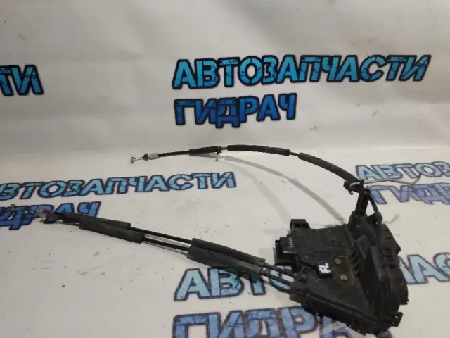 Замок двери передней левой KIA Soul 813102K000.