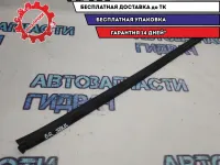 Накладка стекла заднего правого KIA Soul 832412K000WK. Внутренняя.