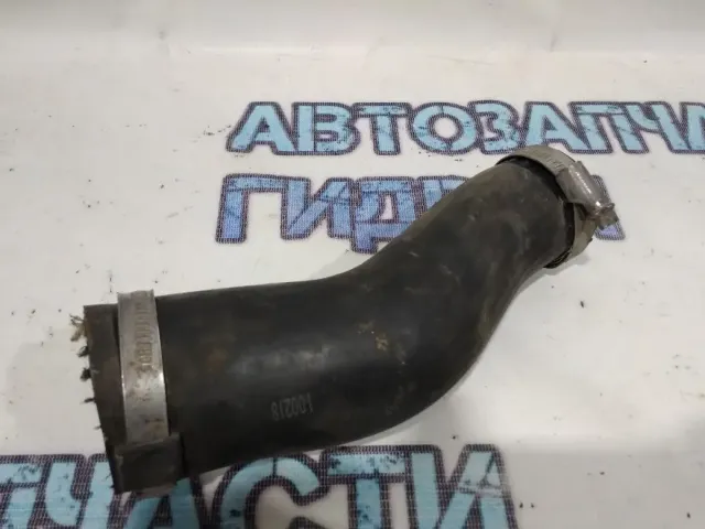Патрубок интеркулера KIA Soul 282742A710