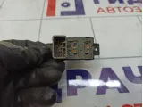 Кнопка стеклоподъемника SsangYong Actyon New 8582034000HDV