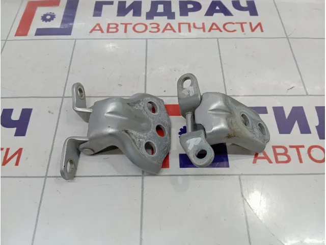 Петли двери передней правой SsangYong Actyon New