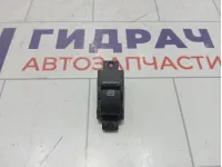 Кнопка стеклоподъемника SsangYong Actyon New 8582034000HDV