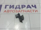 Кнопка стеклоподъемника SsangYong Actyon New 8582034000HDV