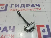 Ограничитель двери задний правый SsangYong Actyon New 7136034001