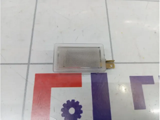 Плафон салонный SsangYong Actyon 8375005001