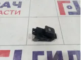 Кнопка стеклоподъемника Ssang Yong Actyon New 8582034000HDV