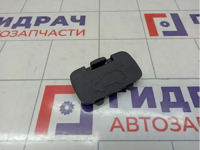 Обшивка двери багажника Ssang Yong Actyon New