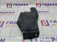 Пыльник двигателя боковой левый SsangYong Action 7975634001